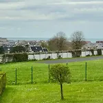 Domaine Du Coteau, Limite Trouville, Beau 3 Pièces Avec Parking Et Balcon Vue *