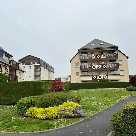 Domaine Du Coteau, Limite Trouville, Beau 3 Pieces Avec Parking Et Balcon Vue Touques